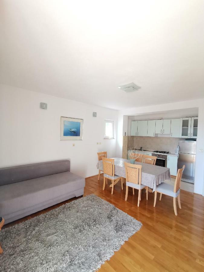 Apartments Moso Tucepi Luaran gambar