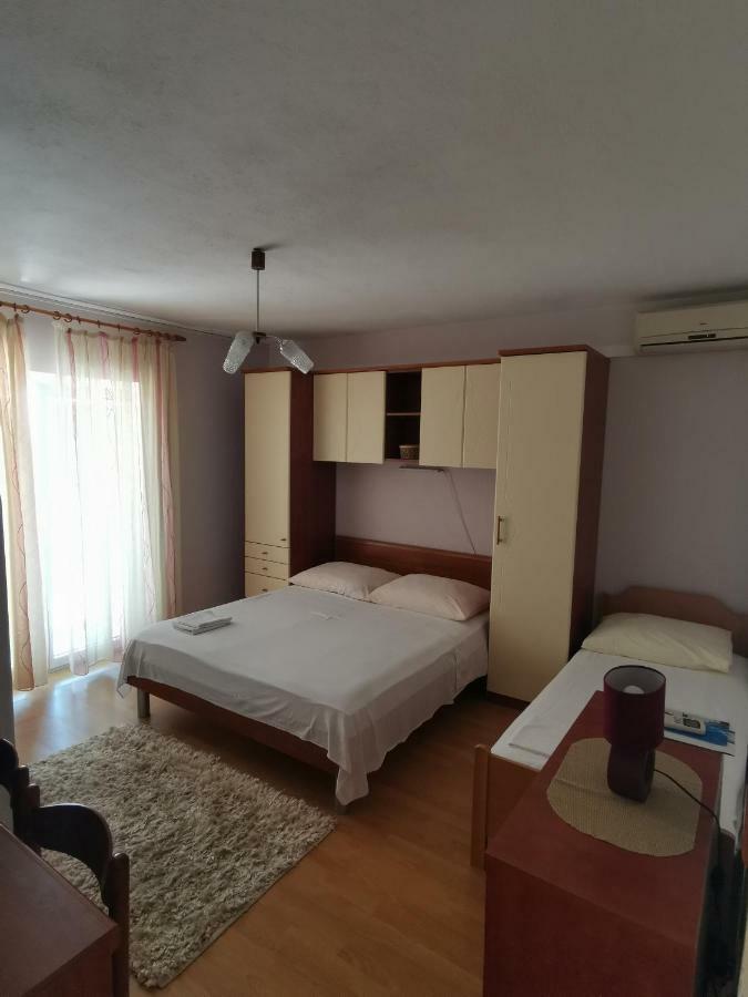 Apartments Moso Tucepi Luaran gambar