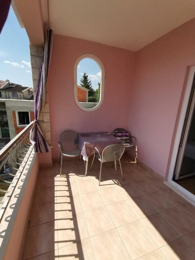 Apartments Moso Tucepi Luaran gambar
