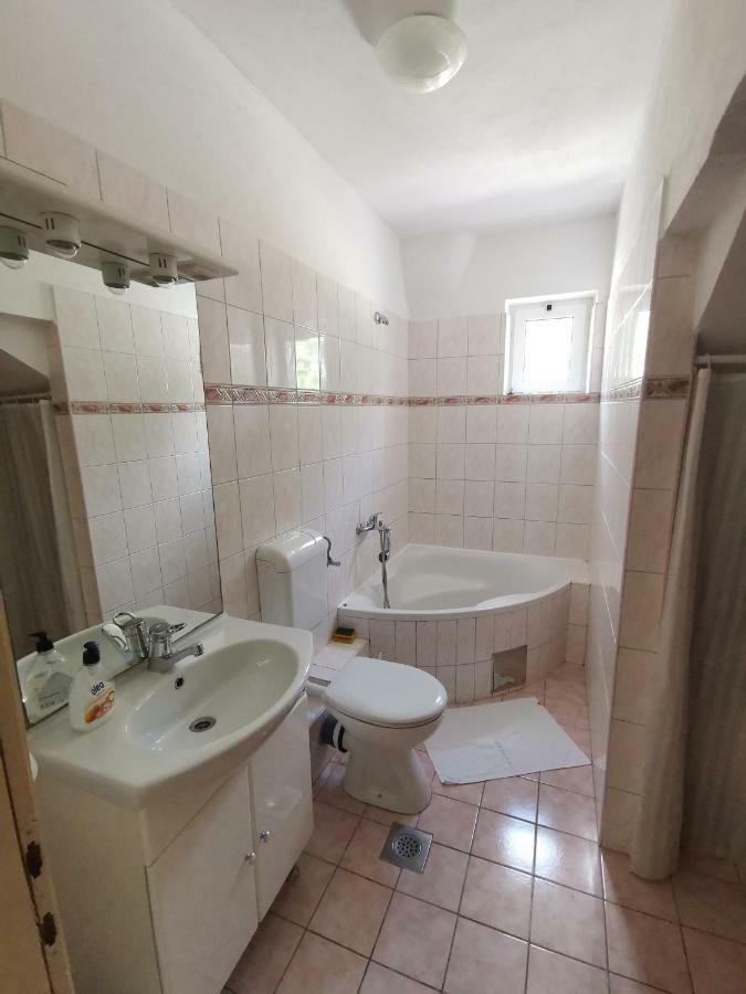 Apartments Moso Tucepi Luaran gambar